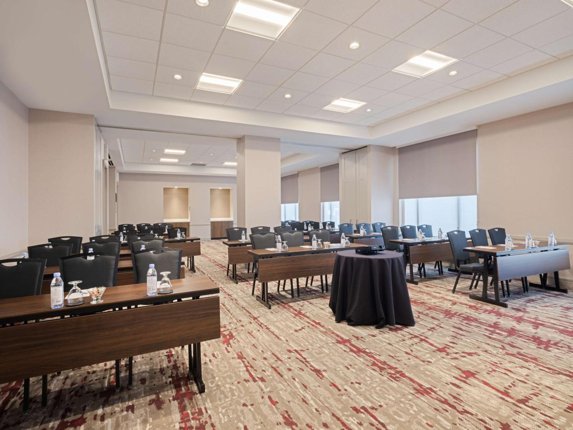 Hilton Garden Inn Chicago Downtown/Magnificent Mile Екстер'єр фото