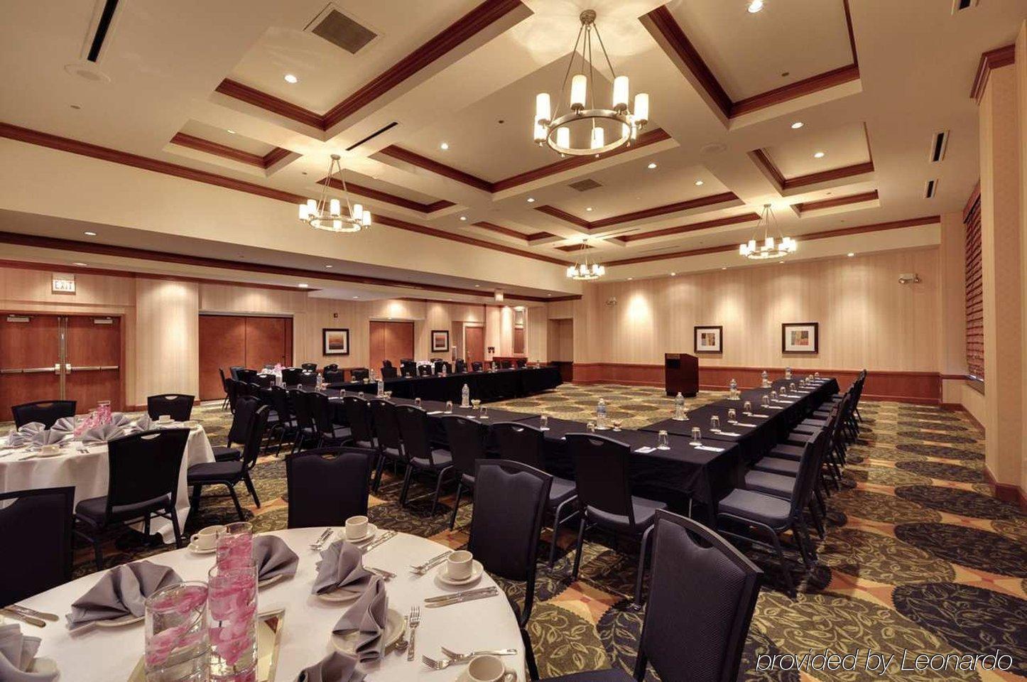 Hilton Garden Inn Chicago Downtown/Magnificent Mile Бізнес фото